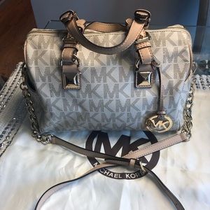 Michael Kors Grayson cream bag